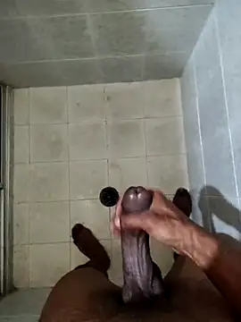 Snapshot of Negrotnt11 chatting on 03.22.25 Negrotnt11 online show from 03.22.25