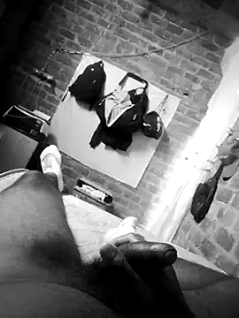 Snapshot of Dnick2 chatting on 01.20.25 Dnick2 online show from 01.20.25