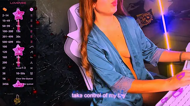 ReggieMeow online show from 02.06.25