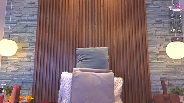 Snapshot of alannavidal chatting on 07.17.26 alannavidal online show from 07.17.26