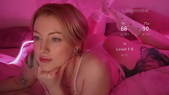 kris69kiss online show from 02.15.25