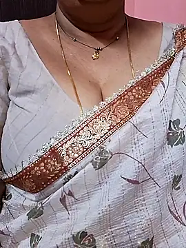 Snapshot of ananya956 chatting on 04.27.26 ananya956 online show from 04.27.26