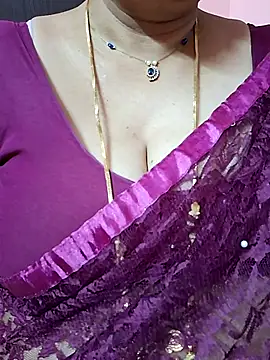 Snapshot of ananya956 chatting on 05.17.26 ananya956 online show from 05.17.26