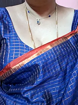 Snapshot of ananya956 chatting on 05.18.26 ananya956 online show from 05.18.26