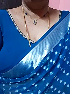 Snapshot of ananya956 chatting on 05.21.26 ananya956 online show from 05.21.26