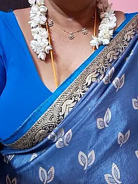 Snapshot of ananya956 chatting on 06.19.26 ananya956 online show from 06.19.26