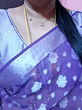 Snapshot of ananya956 chatting on 06.25.26 ananya956 online show from 06.25.26