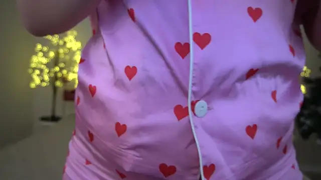 MagicPeachh  online show from 01.10.25