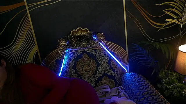 MagicPeachh  online show from 01.14.25