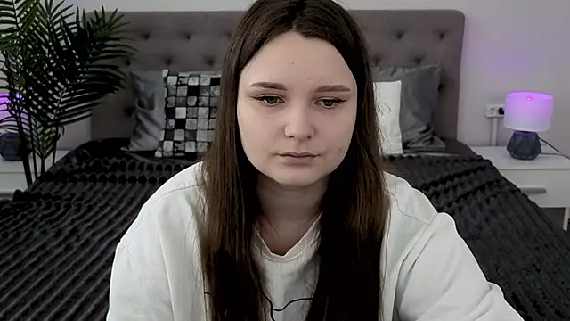 Snapshot of MagicPeachh_ chatting on 03.16.26 MagicPeachh online show from 03.16.26