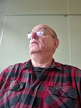 andrejoyfull64 online show from 10.16.25