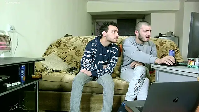 Snapshot of Barney_Tedd chatting on 12.30.24 Barney Tedd online show from 12.30.24