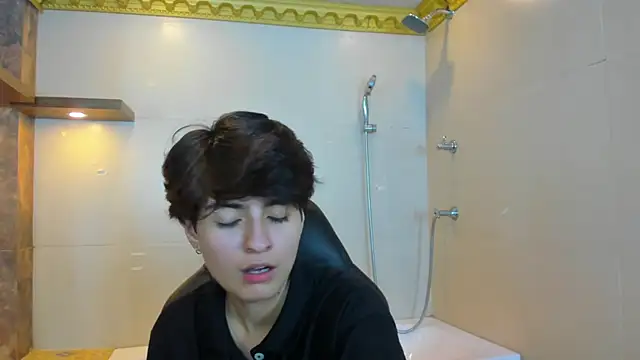 Snapshot of Bryce_Evans chatting on 10.14.25 Bryce Evans online show from 10.14.25