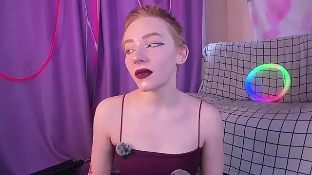 Lexy Lovy online show from 09.24.25