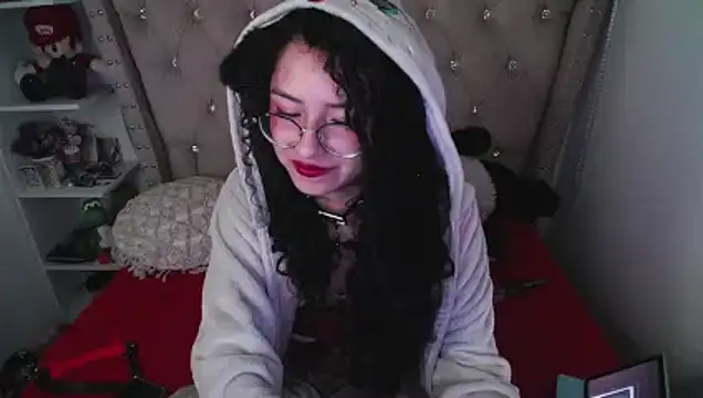 Snapshot of CherieCurl chatting on 02.17.26 CherieCurl online show from 02.17.26