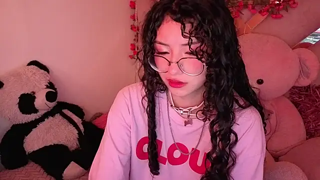 Snapshot of CherieCurl chatting on 05.29.26 CherieCurl online show from 05.29.26