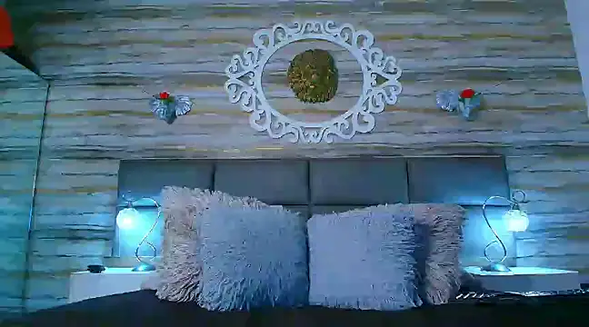 Snapshot of Bella_salvatore chatting on 03.01.25 Bella salvatore online show from 03.01.25