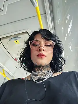 taaylor33 online show from 05.26.26