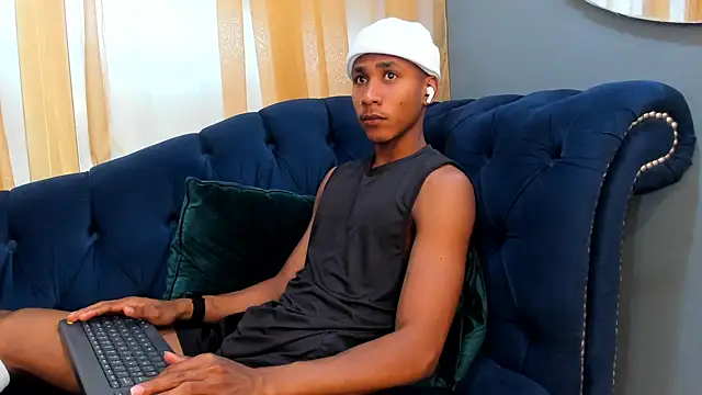 Ethan Fox11 online show from 01.20.25