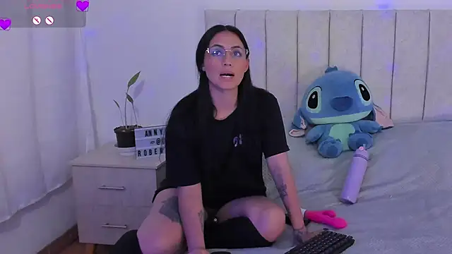 anny roberts online show from 11.23.25