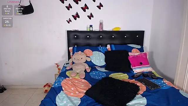 michelleoliver online show from 11.06.25