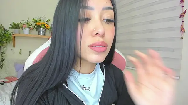 Snapshot of Starliee__ chatting on 03.08.25 Starliee online show from 03.08.25