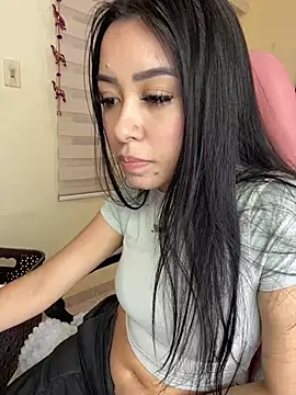 Snapshot of Starliee__ chatting on 03.18.25 Starliee online show from 03.18.25