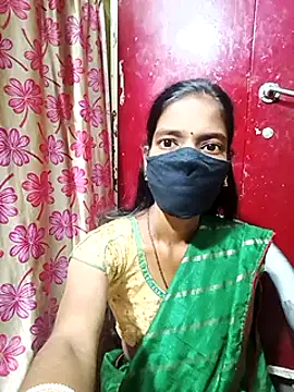 Snapshot of Joshna-Sexy chatting on 12.22.24 Joshna-Sexy online show from 12.22.24