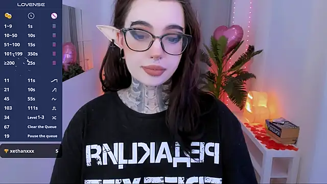 Dixi Pixi  online show from 02.16.25