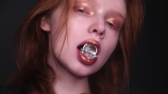 ginger hugs online show from 01.14.25