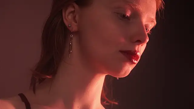 ginger hugs online show from 10.13.25