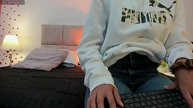 MissSussy online show from 10.24.25