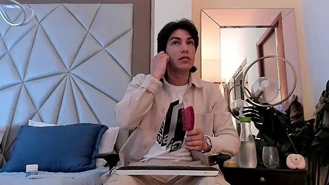 Karimferrer online show from 01.07.25