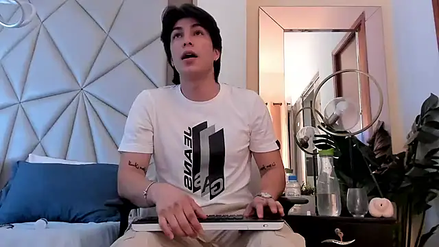 Karimferrer online show from 01.07.25