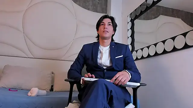 Karimferrer online show from 09.19.25