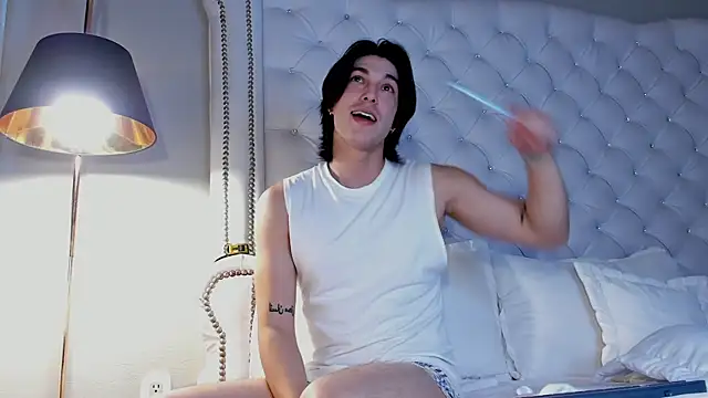 Karimferrer online show from 11.19.25