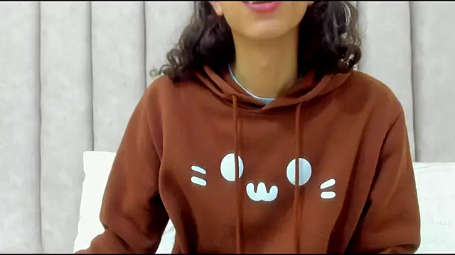 FreyaMoller online show from 12.03.25