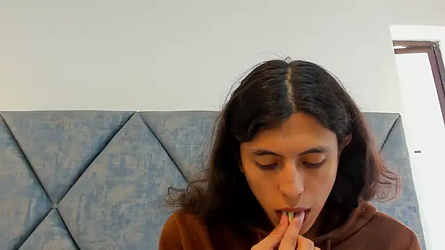 Snapshot of FreyaMoller chatting on 02.04.26 FreyaMoller online show from 02.04.26