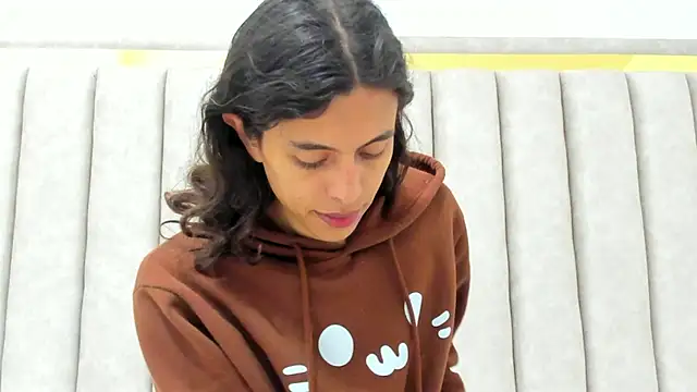 Snapshot of FreyaMoller chatting on 03.04.26 FreyaMoller online show from 03.04.26