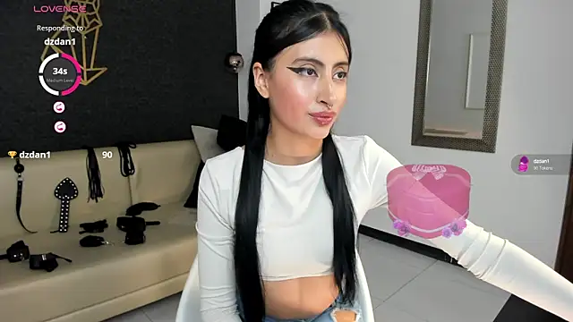 Snapshot of RACHEL_EV chatting on 03.19.25 RACHEL EV online show from 03.19.25