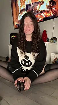 Snapshot of Kimi_Ass chatting on 02.18.26 Kimi Ass online show from 02.18.26