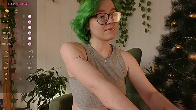 alisahug online show from 12.29.24