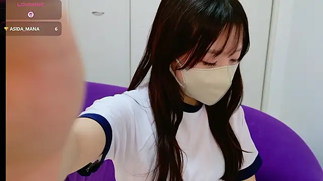 Snapshot of sara-a-jp chatting on 12.19.25 sara-a-jp online show from 12.19.25