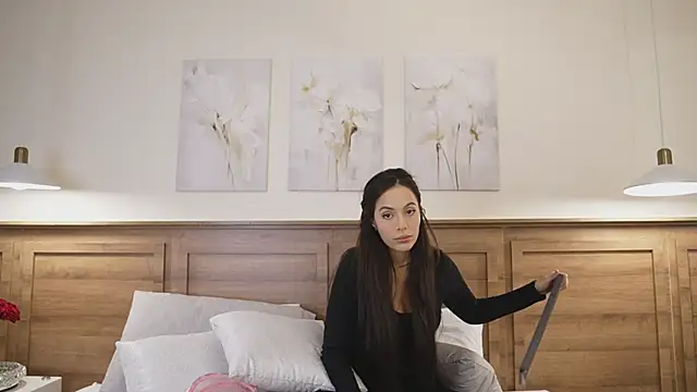 Amber Rush  online show from 03.23.26