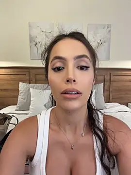 Snapshot of Amber_Rush_ chatting on 05.19.26 Amber Rush online show from 05.19.26