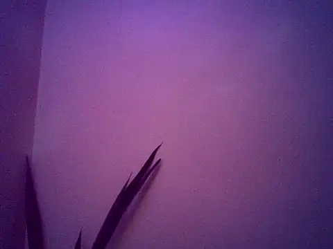 Snapshot of Malandralle chatting on 11.25.25 Malandralle online show from 11.25.25