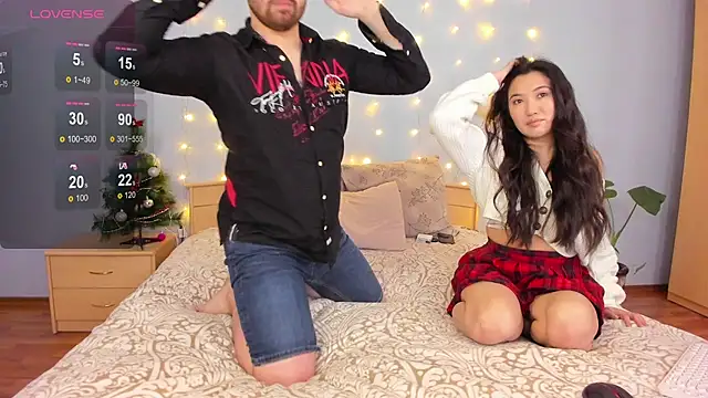 NikkiNSerdron online show from 12.17.24