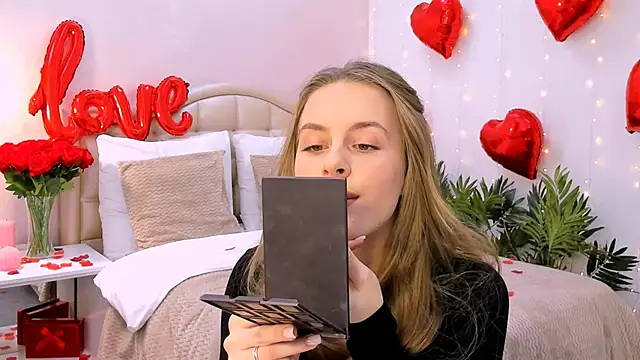 RozzitaBedberry online show from 02.16.25