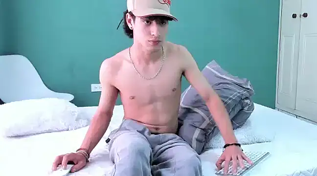 Snapshot of Chandler_ken chatting on 01.11.25 Chandler ken online show from 01.11.25