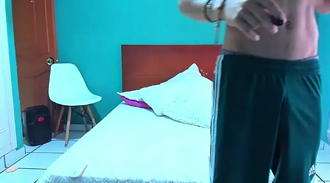 Snapshot of Chandler_ken chatting on 03.04.25 Chandler ken online show from 03.04.25